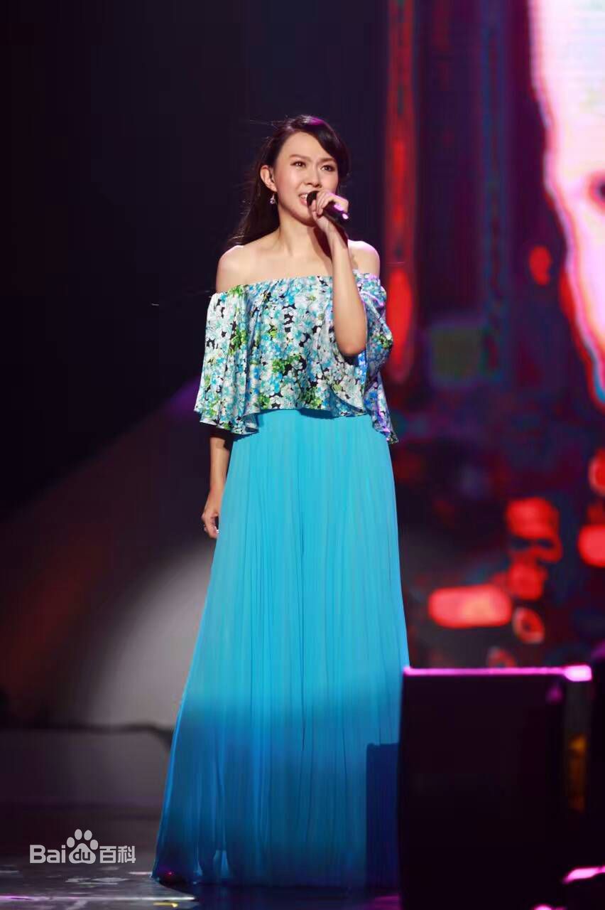 卓依婷(Timi Zhuo)“依然记得”演艺30周年巡回演唱会现场图集素颜照相册