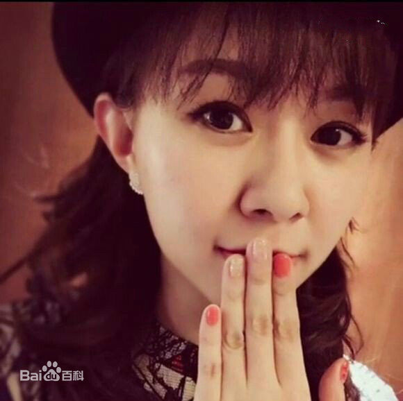 卓依婷(Timi Zhuo)微博照生活照