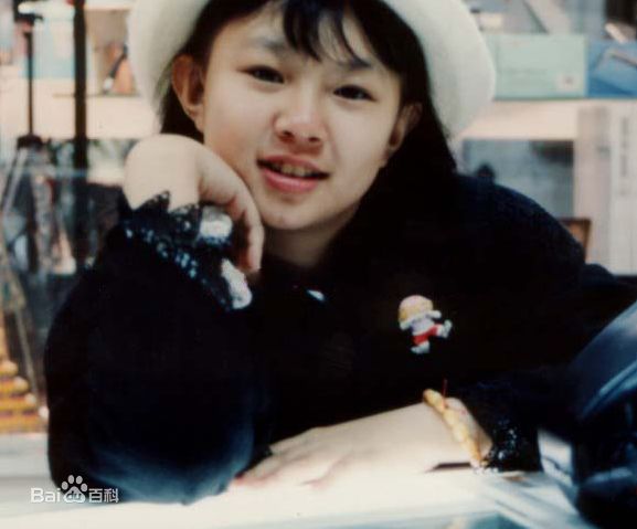 卓依婷(Timi Zhuo)童年时期的图册