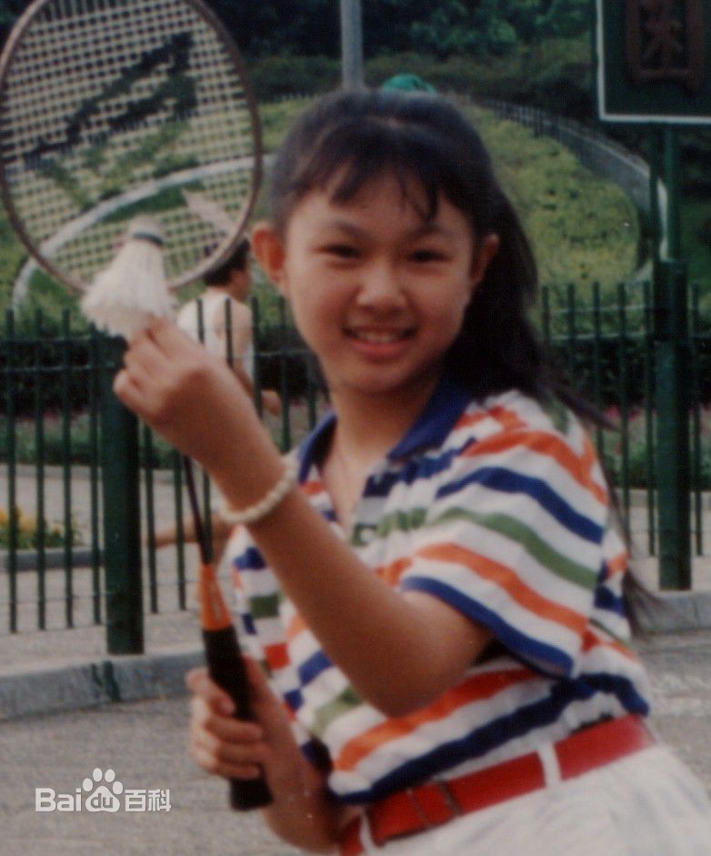 卓依婷(Timi Zhuo)童年时期的图册