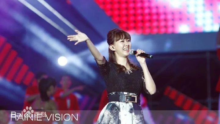 卓依婷(Timi Zhuo)微博照壁纸壁纸