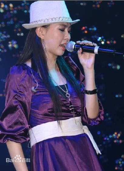 卓依婷(Timi Zhuo)微博照壁纸壁纸