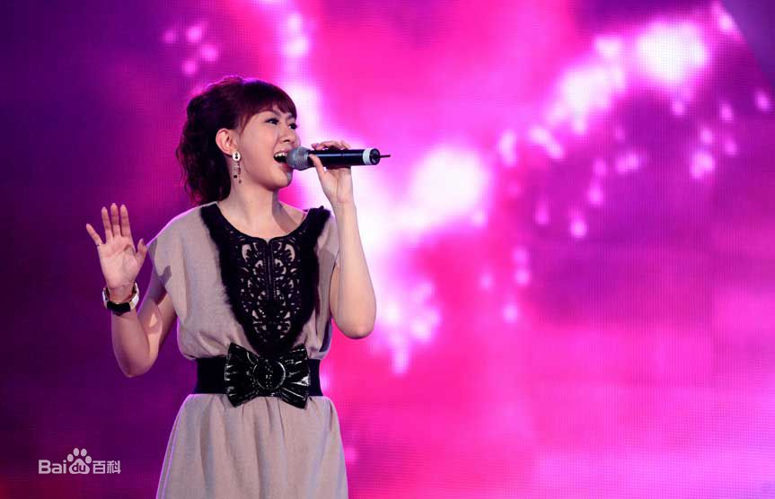 卓依婷(Timi Zhuo)微博照壁纸壁纸