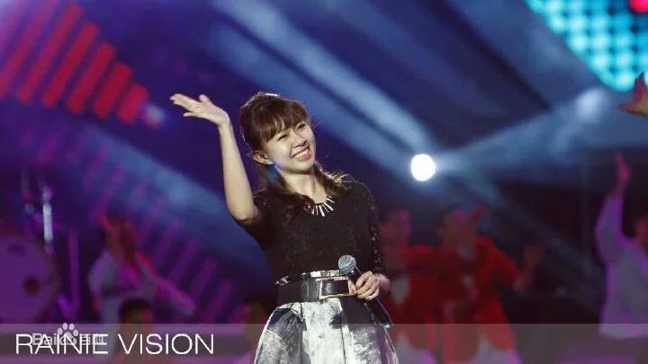 卓依婷(Timi Zhuo)微博照壁纸壁纸