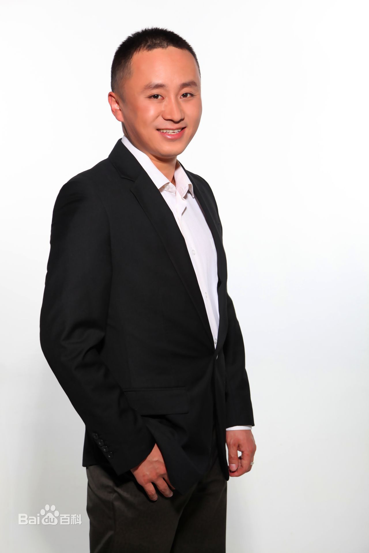 公钰涵(Gong yuhan)（祖籍山东）工作室成员个人照图片图集