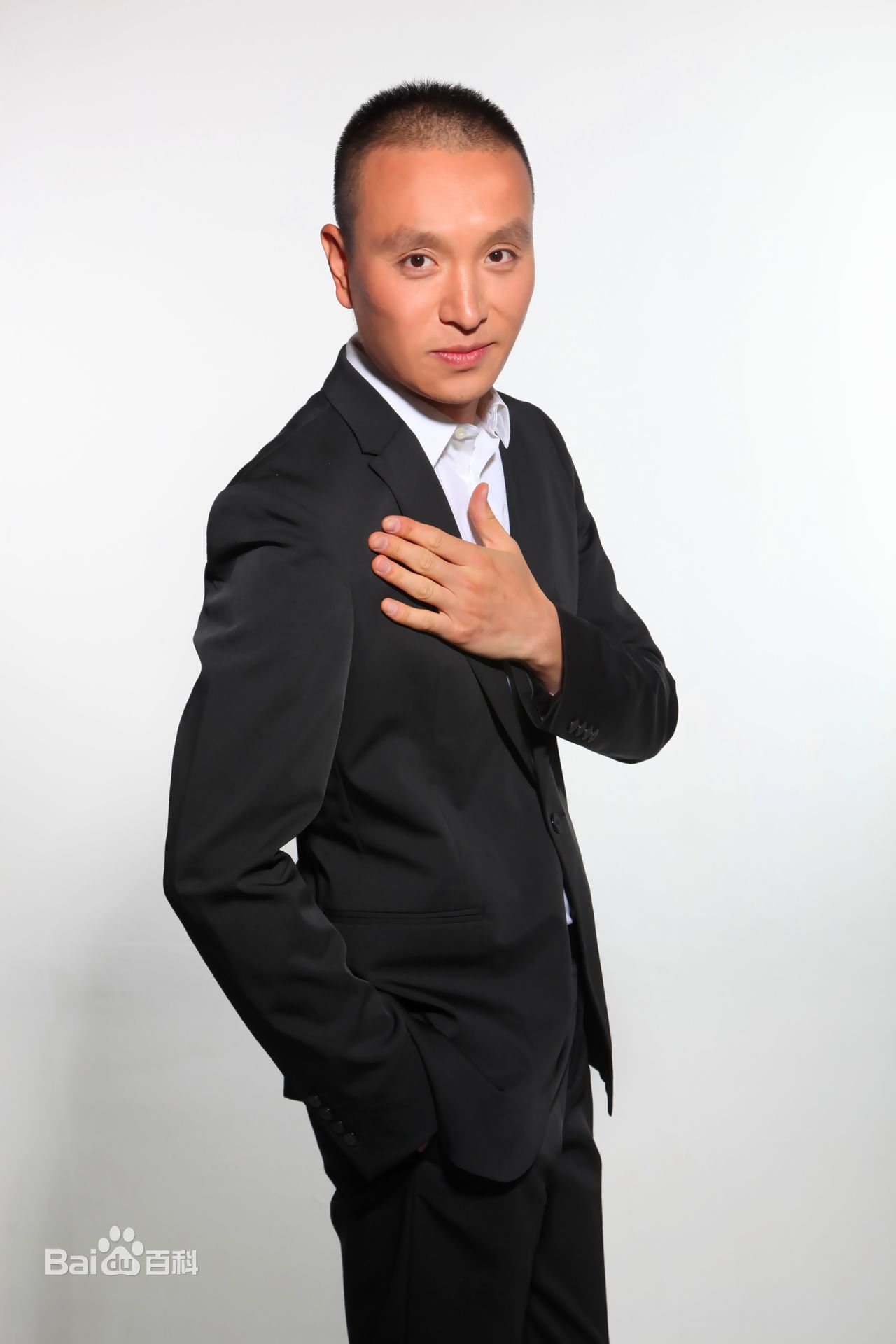 公钰涵(Gong yuhan)（祖籍山东）工作室成员个人照图片图集