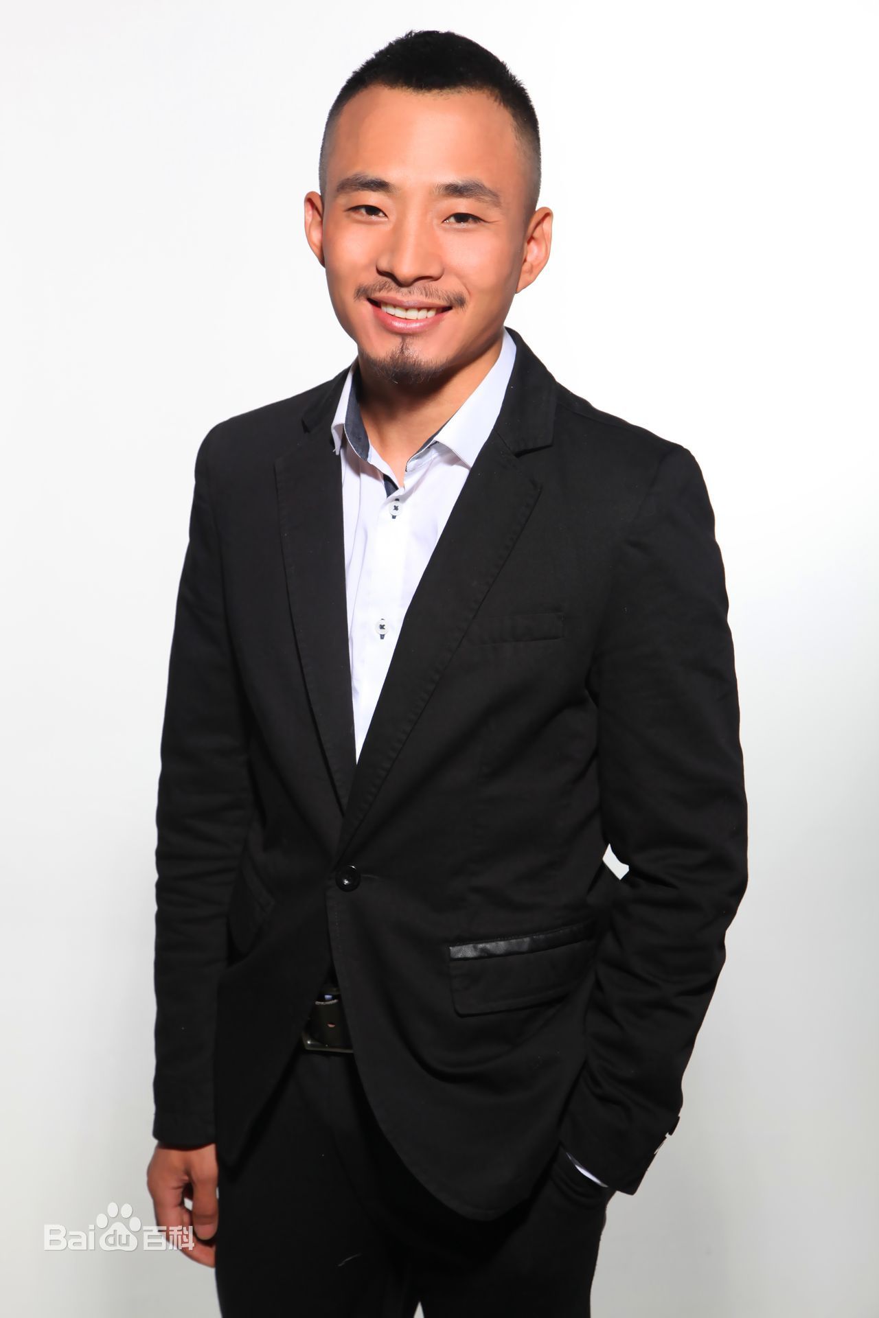 公钰涵(Gong yuhan)（祖籍山东）工作室成员个人照图片图集