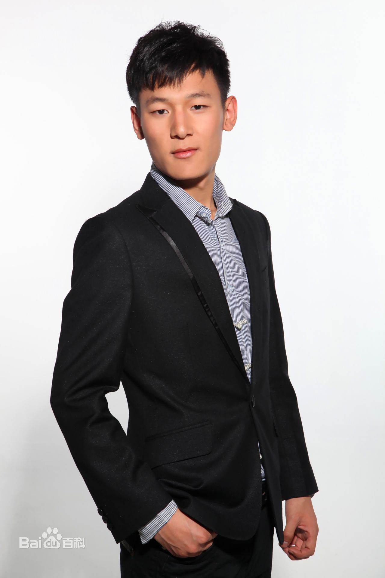 公钰涵(Gong yuhan)（祖籍山东）工作室成员个人照图片图集