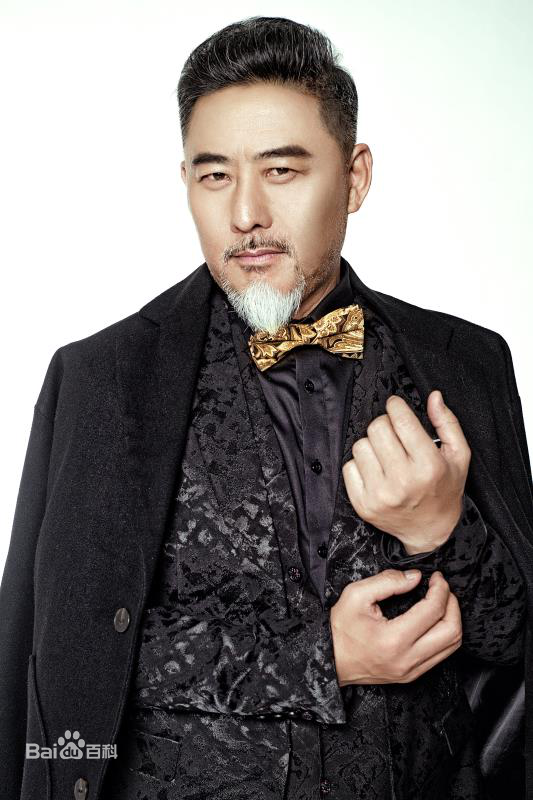 最优质卢勇生活照