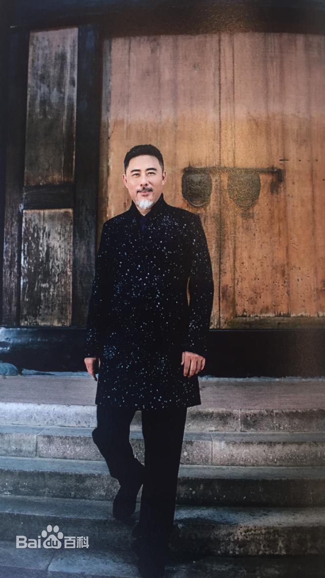 最优质卢勇生活照