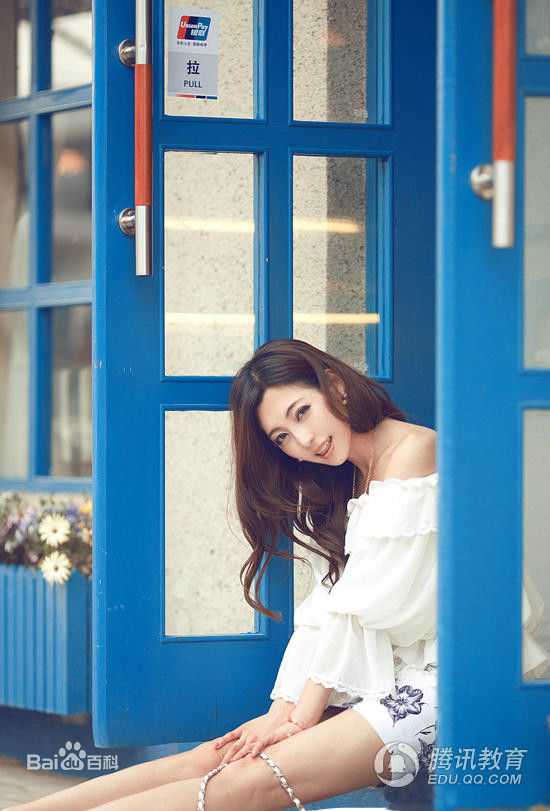 王紫菲图片生活照相册