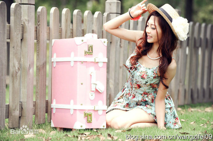 王紫菲微博图片素颜照壁纸