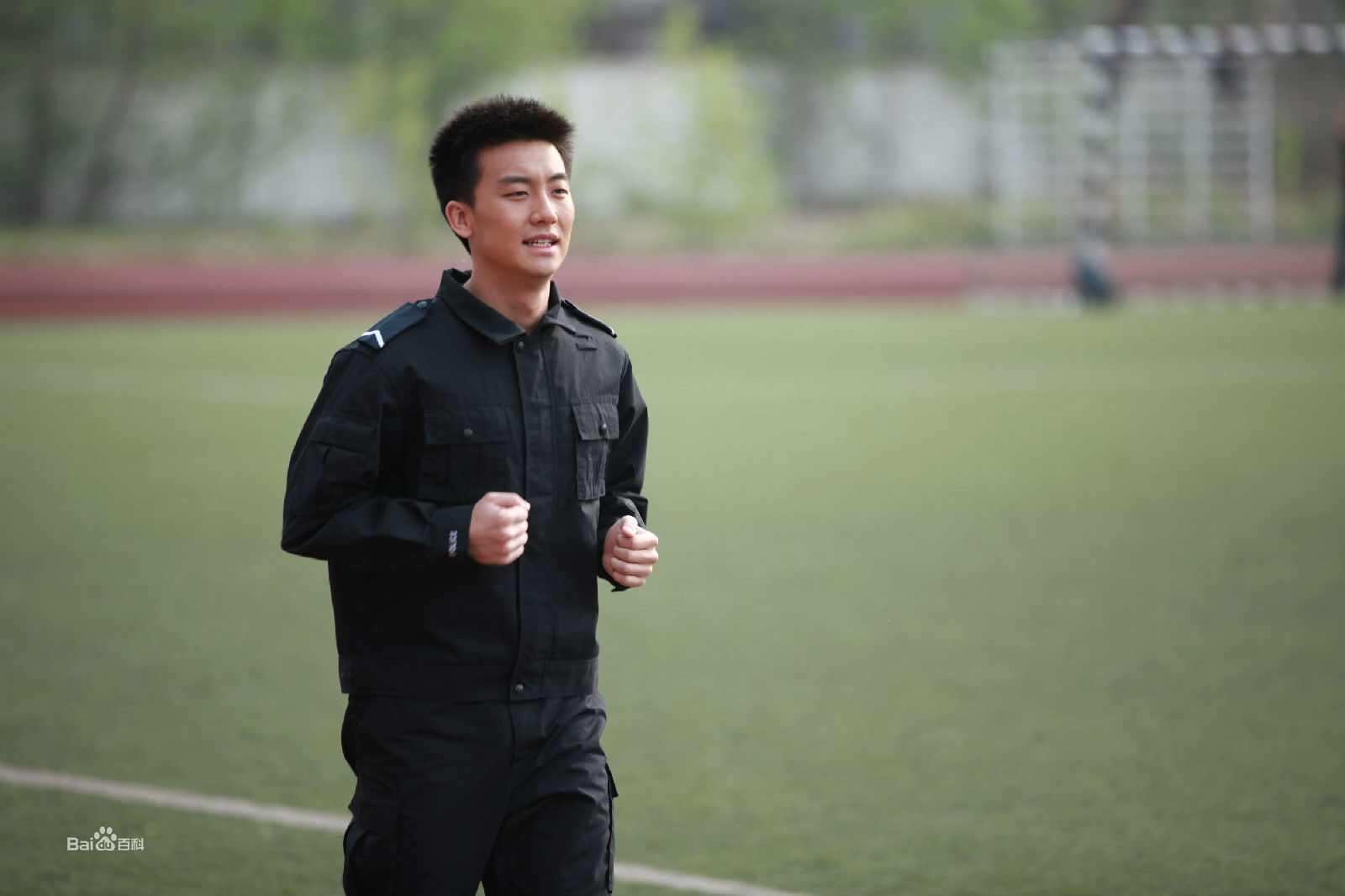 高旭阳预备警官生活照相册