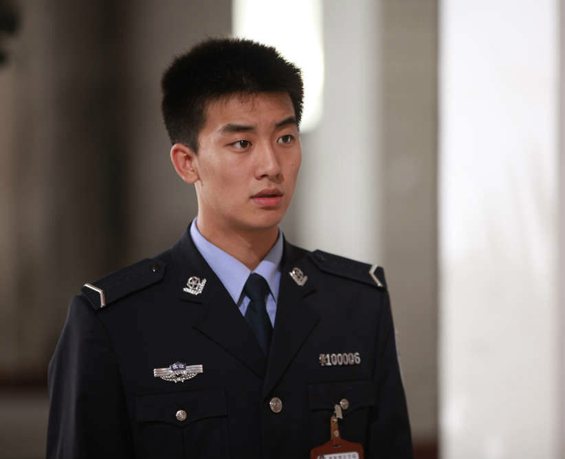 高旭阳预备警官生活照相册