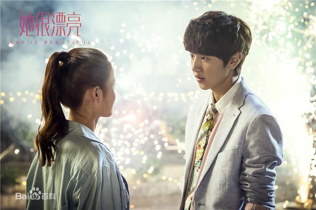 最优质梦秦在《她很漂亮》冯伶俐中的相册