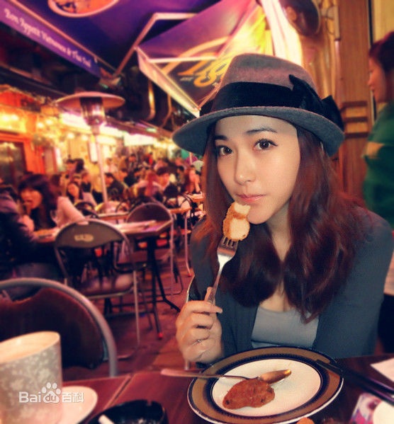 郑凡生活照图册