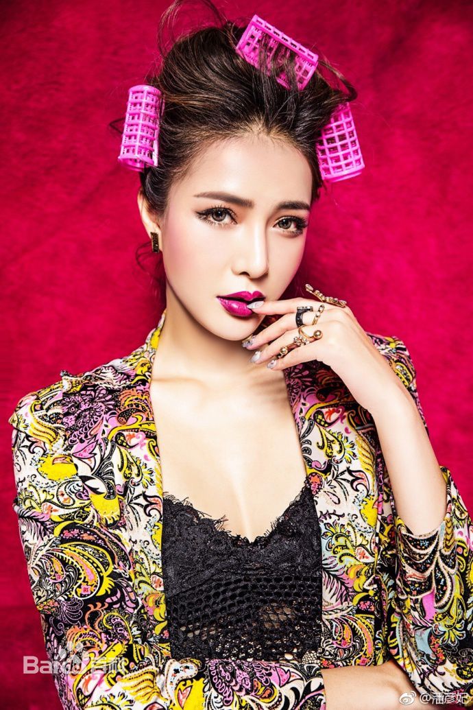 潘彦妃(Teresa)霸气系生活照