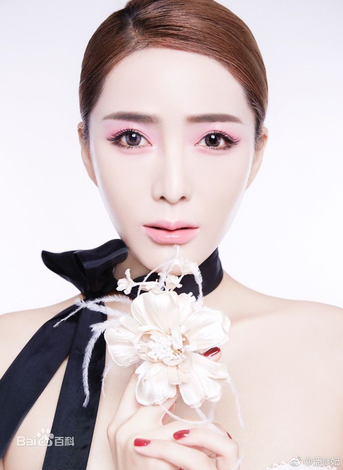 潘彦妃(Teresa)黑白系壁纸壁纸