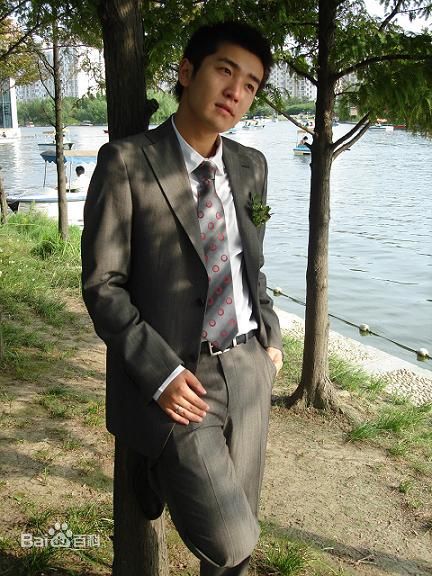 顾鑫作品及生活照前后照片