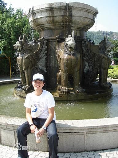 顾鑫作品及生活照前后照片