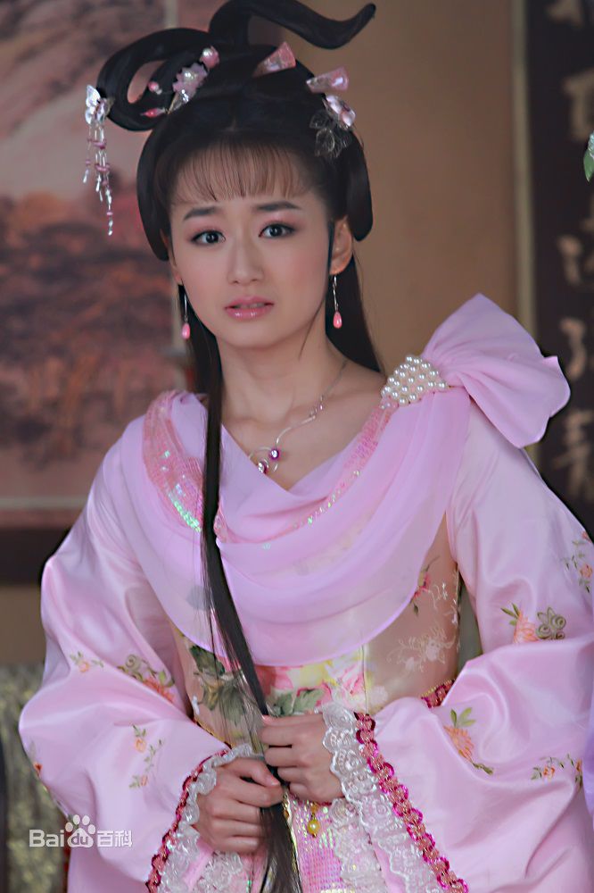 最新乔乔在《活佛济公》中的图集