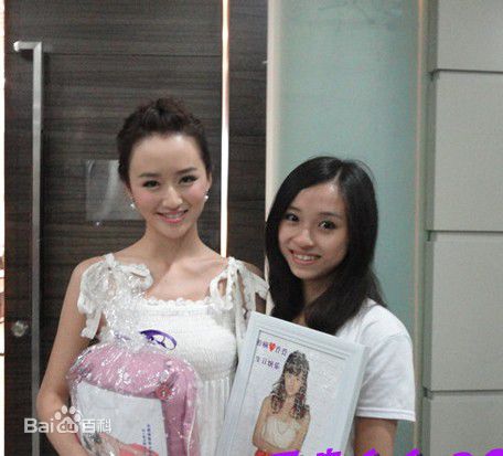 乔乔2011年天天向上节目照生活照