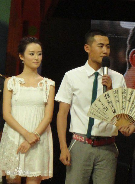 乔乔2011年天天向上节目照生活照