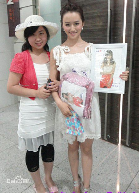 乔乔2011年天天向上节目照生活照