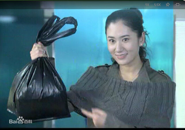 李赪艺(Li Cheng yi)李林琳素颜照壁纸