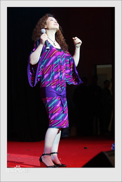 周冰倩舞台照片性感图片图集