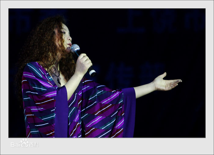 周冰倩舞台照片性感图片图集