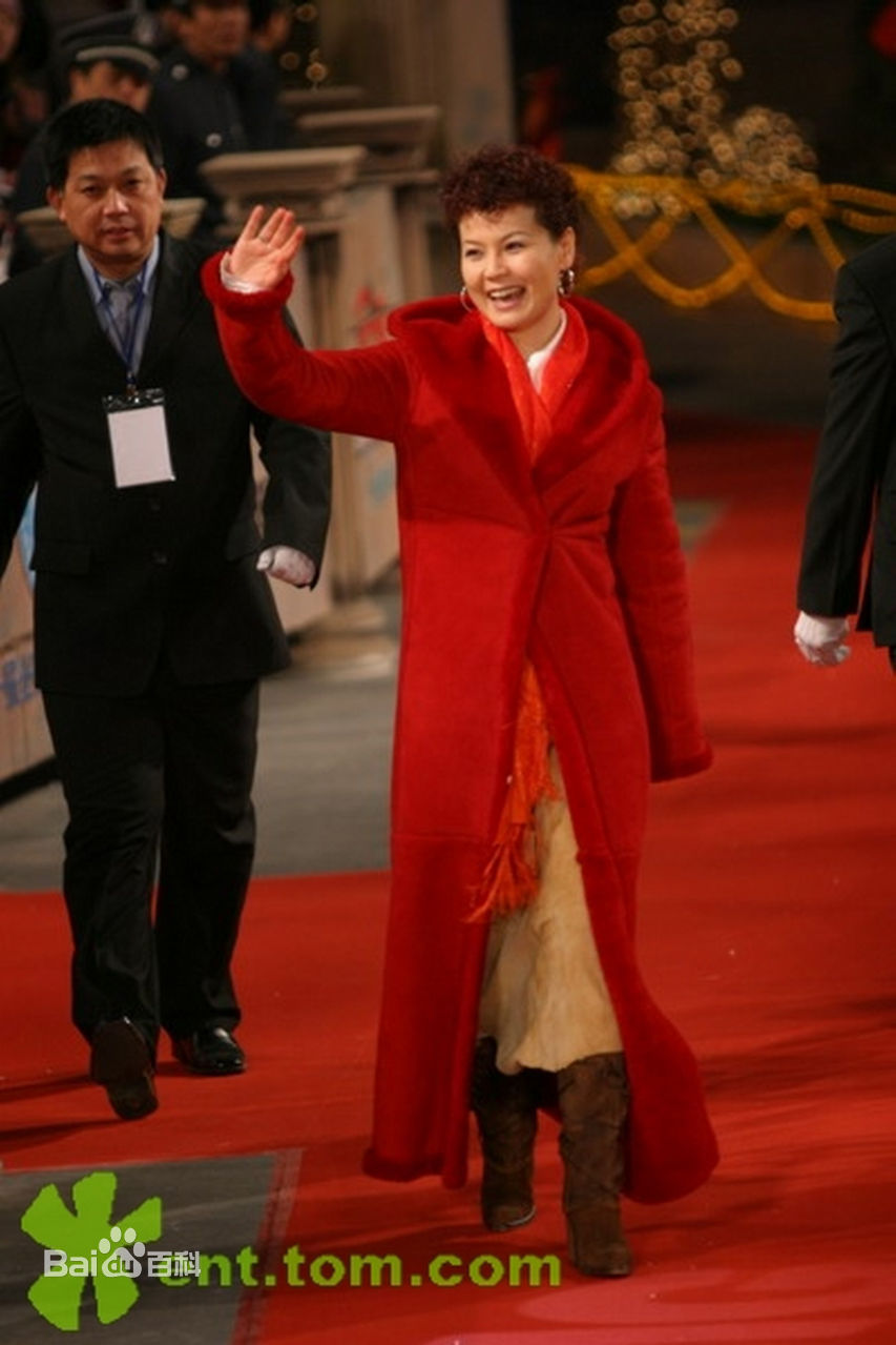 周冰倩活动照素颜照相册