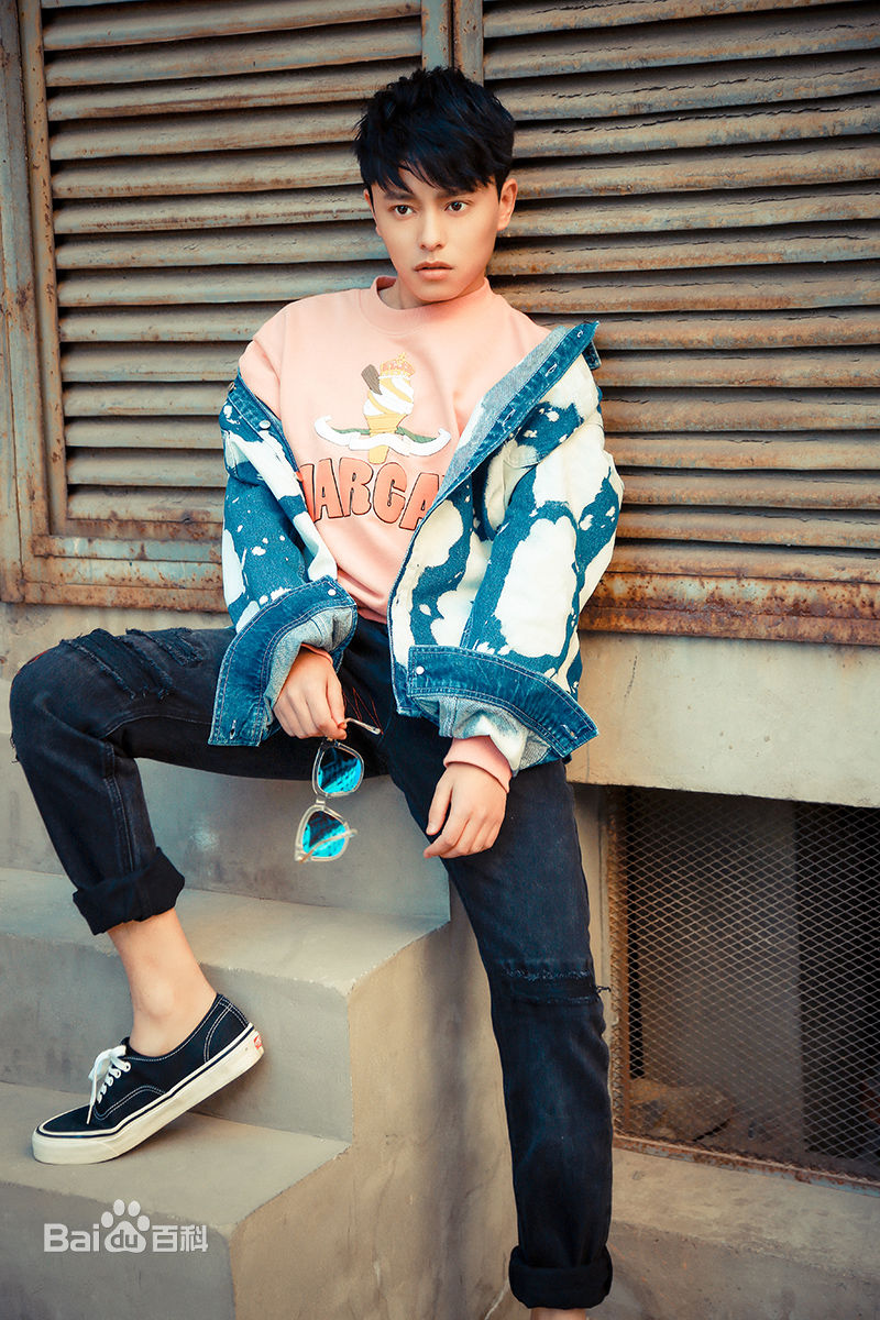 吕炸炸高清照图集