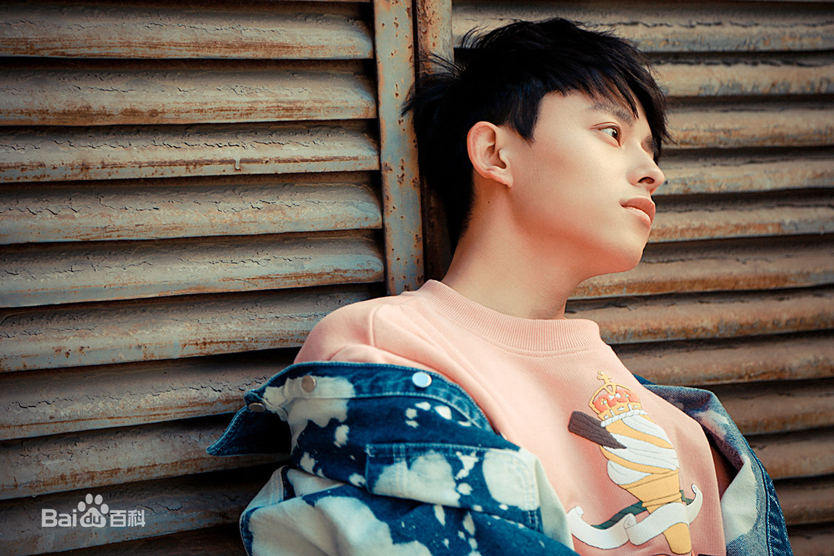 吕炸炸高清照图集