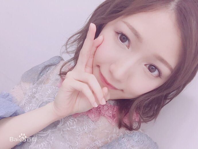 渡边麻友(渡辺麻友（わたなべ まゆ）)麻友美颜相册生活照相册