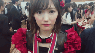 渡边麻友(渡辺麻友（わたなべ まゆ）)麻友毕业相关相册前后照片