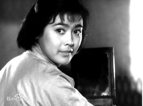 最新杨雅琴性感图片