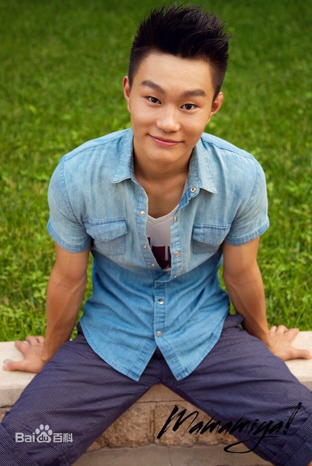 潘元甲生活照性感图片图集