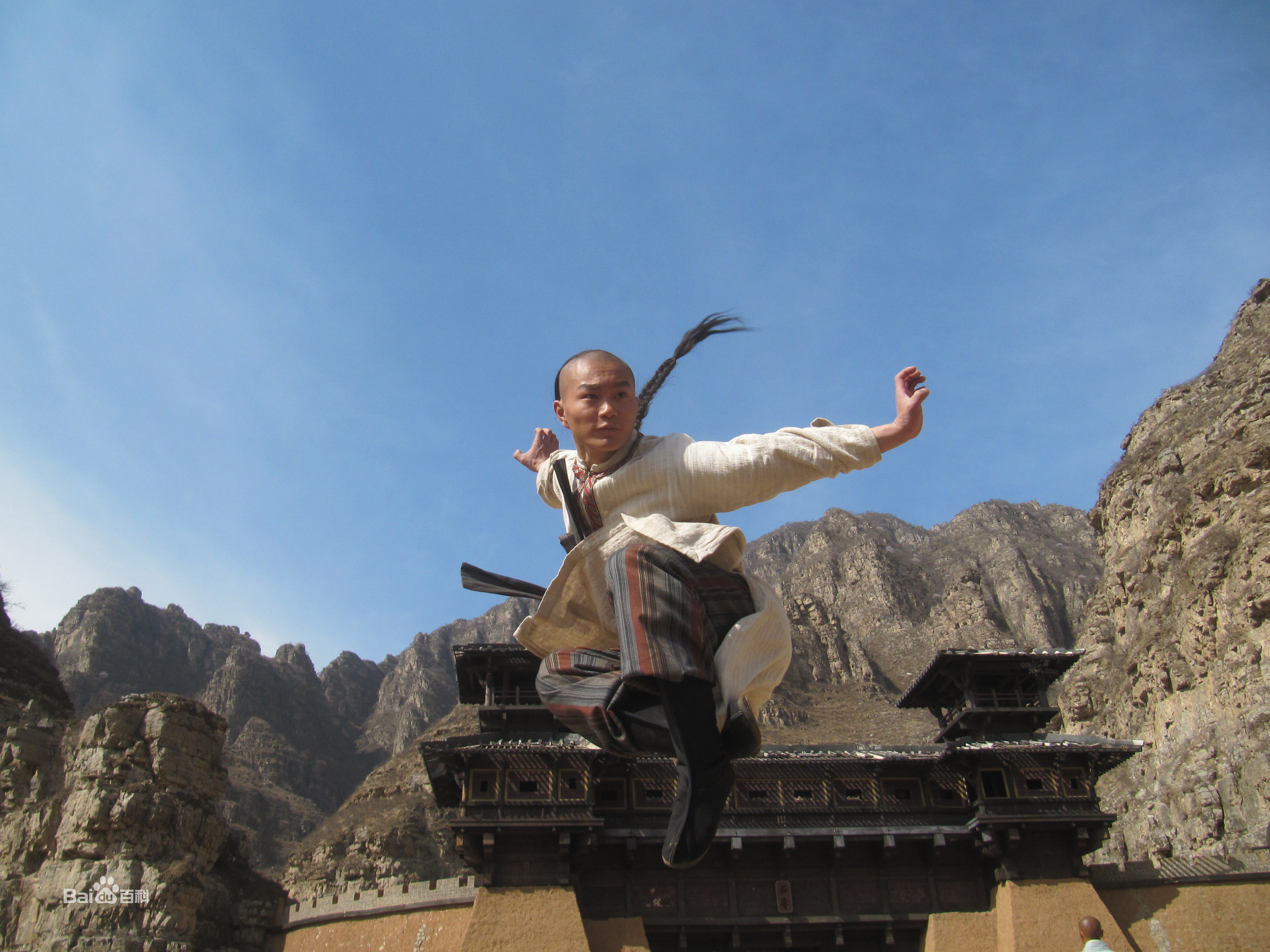 潘元甲古装最新剧照