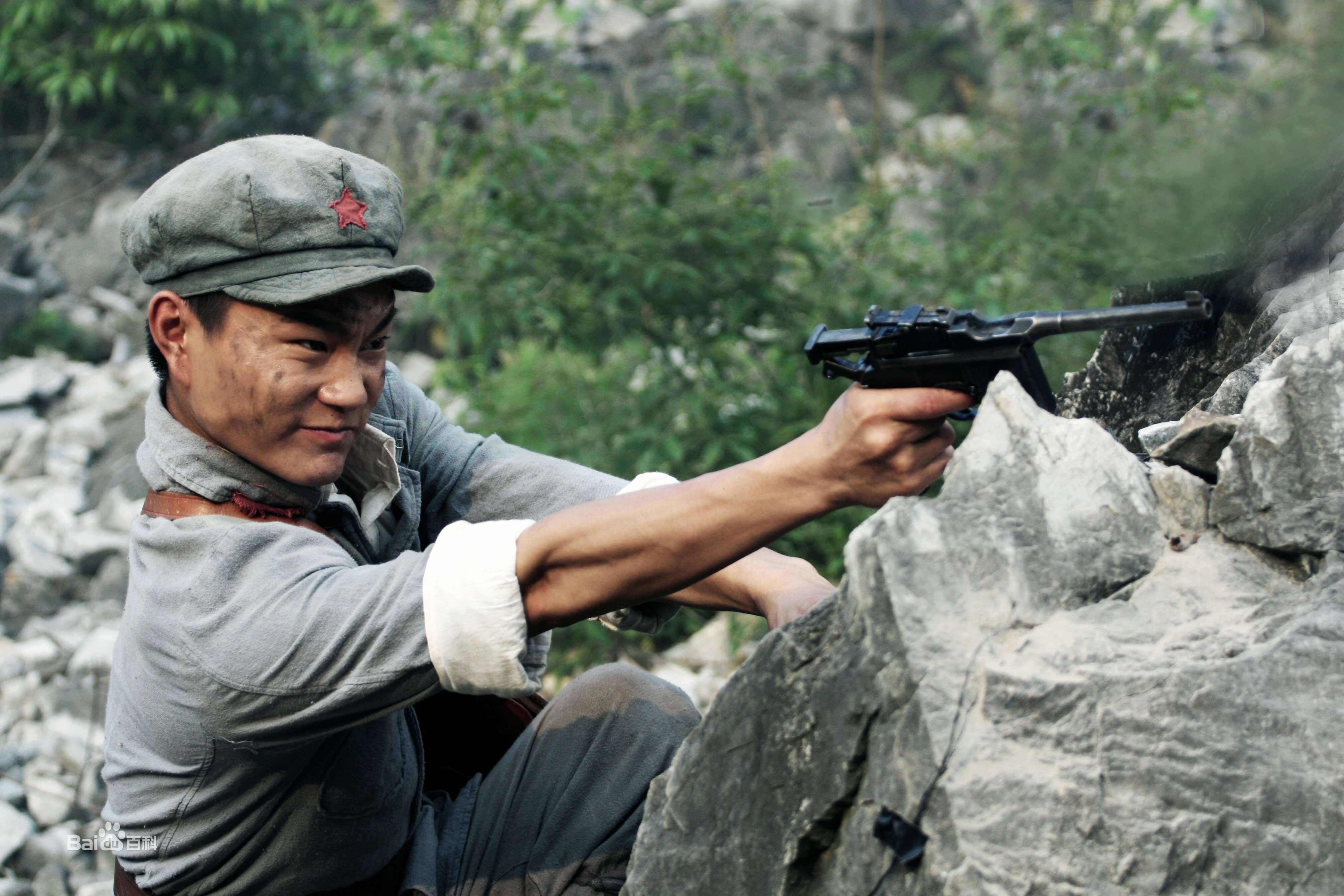 潘元甲战士形象前后照片