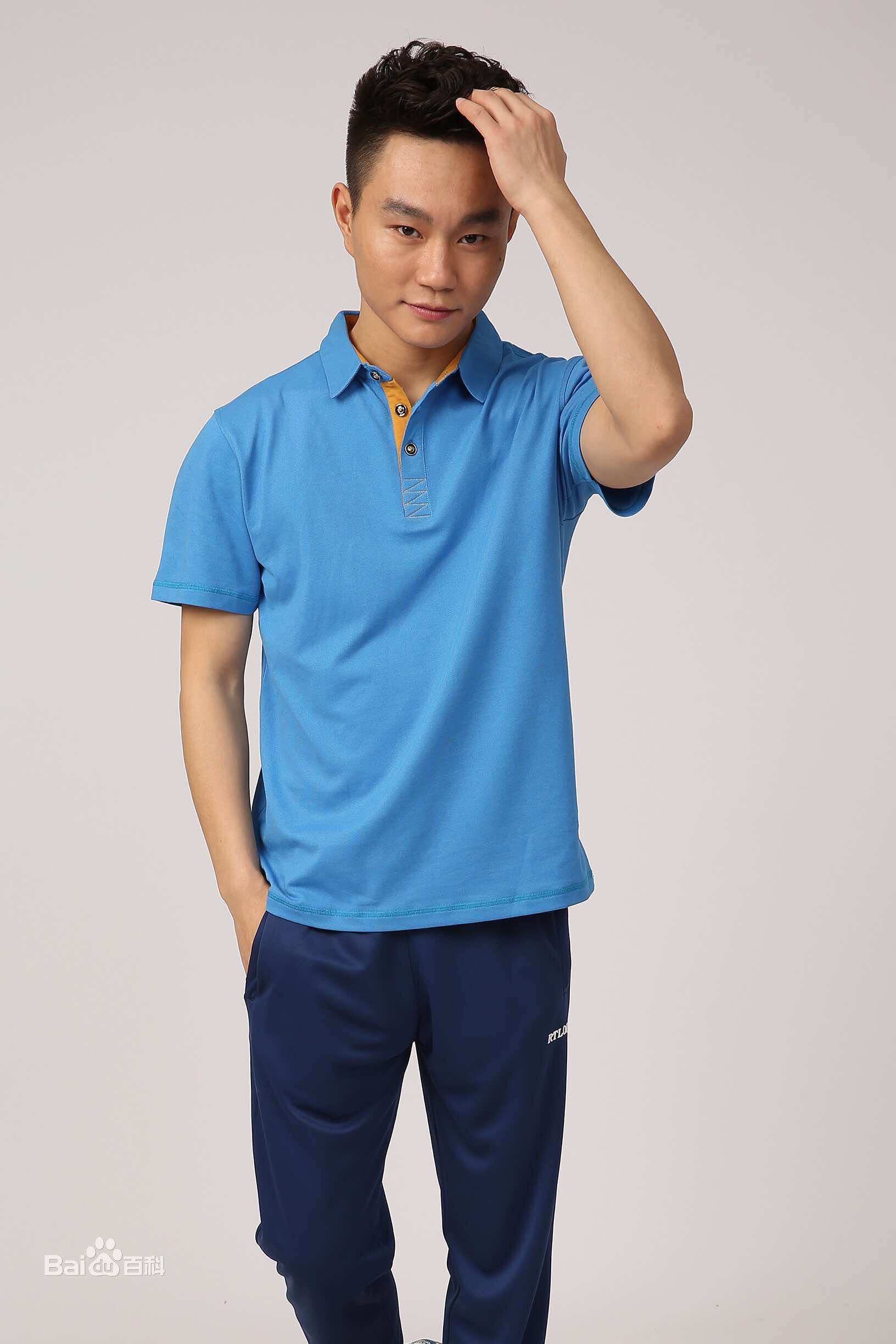 潘元甲荣特龙体育代言前后照片