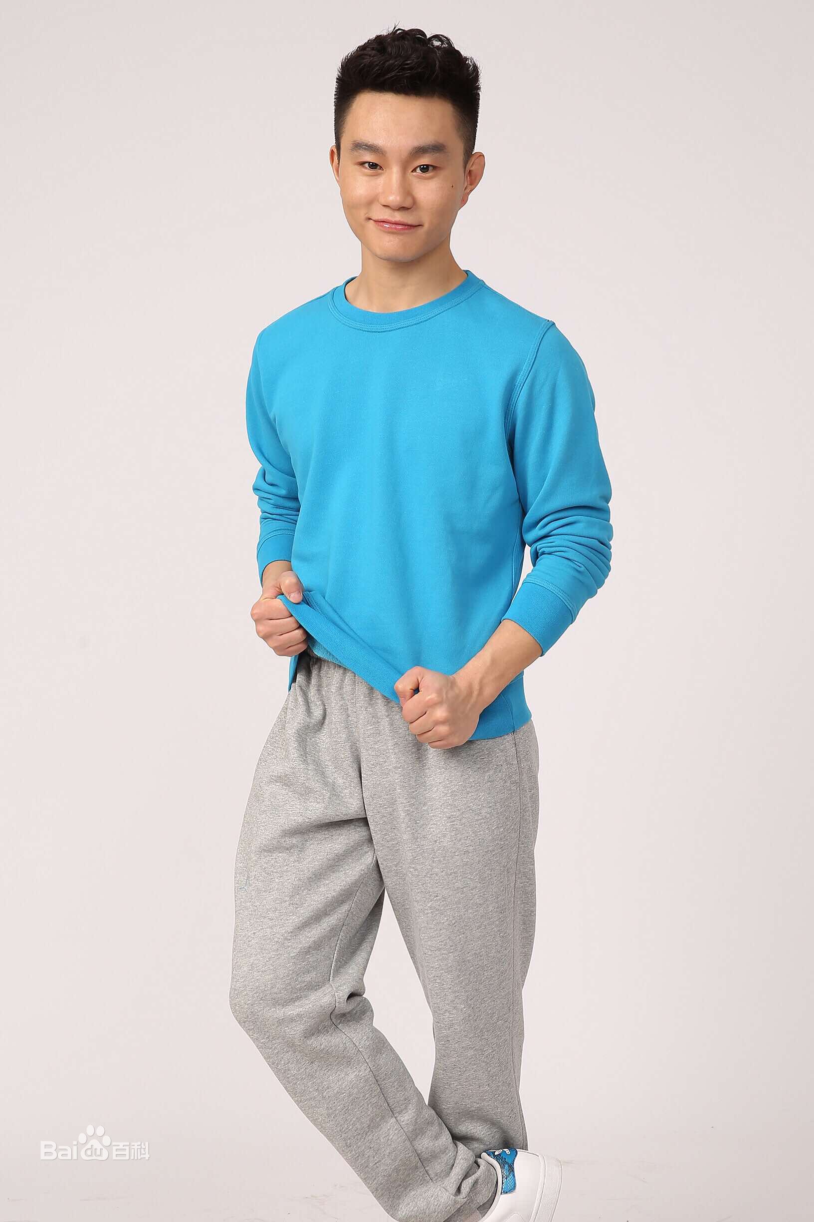 潘元甲荣特龙体育代言前后照片