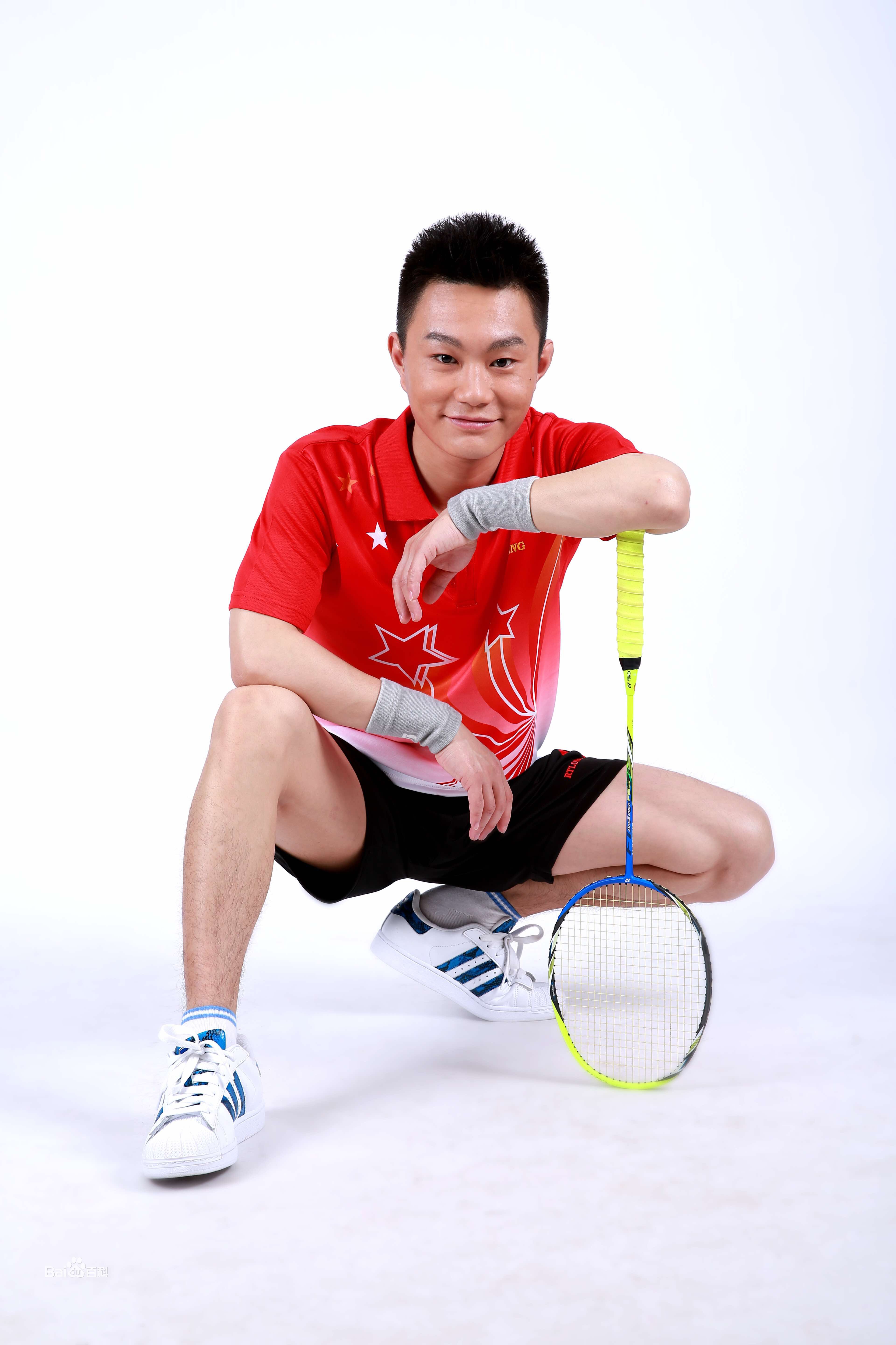 潘元甲荣特龙体育代言前后照片