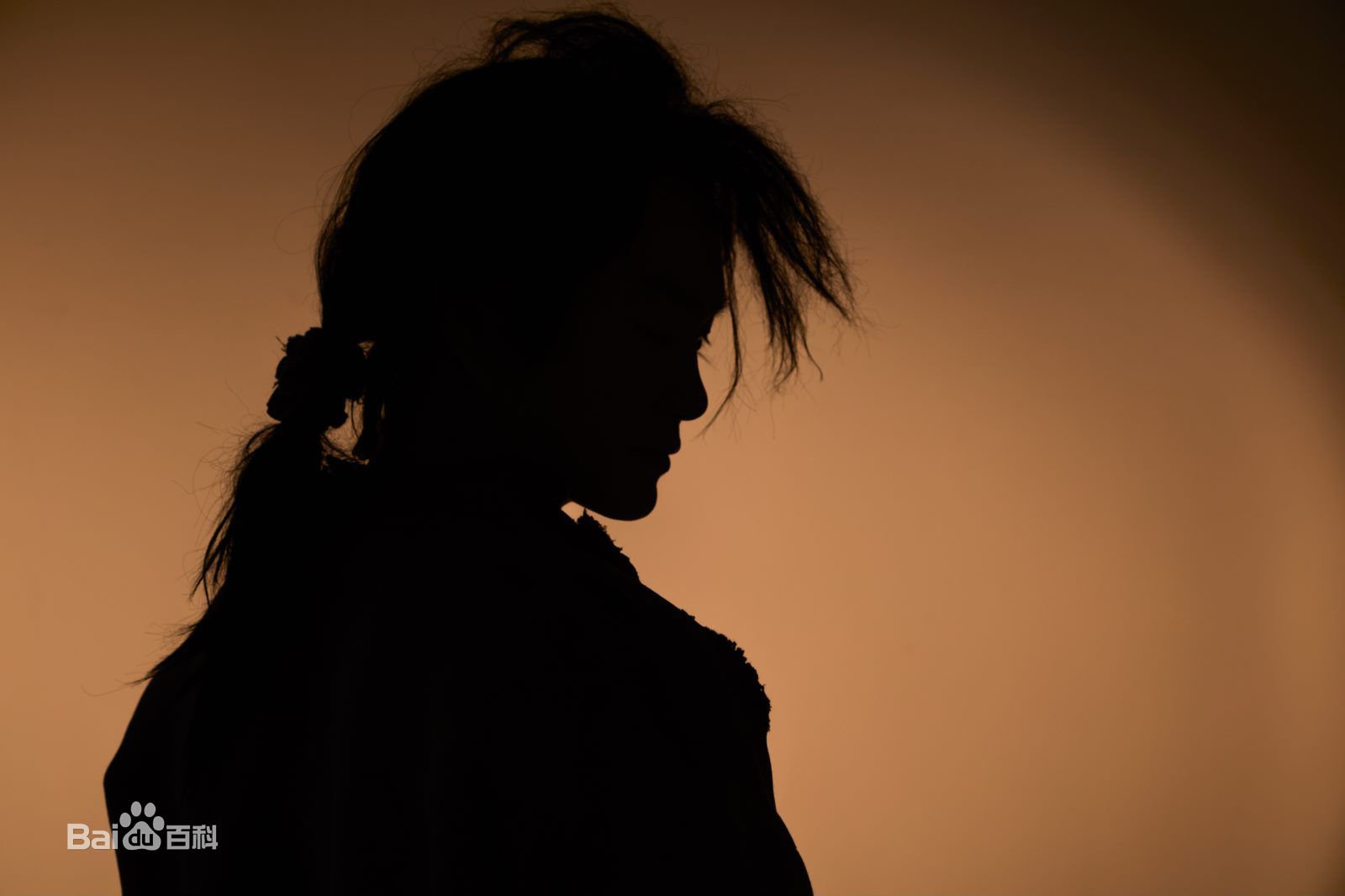 最新潘元甲在《不良神探》中的壁纸