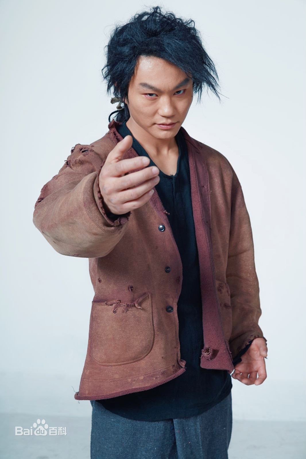 最新潘元甲在《不良神探》中的壁纸