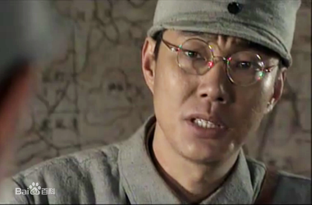 最新褚峰在《雪豹》张仁杰中的壁纸