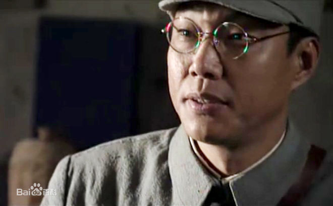 最新褚峰在《雪豹》张仁杰中的壁纸