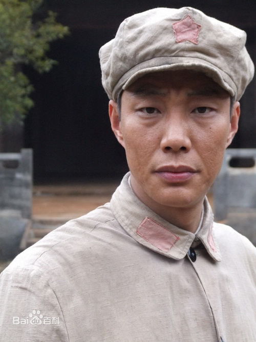 最优质褚峰生活照