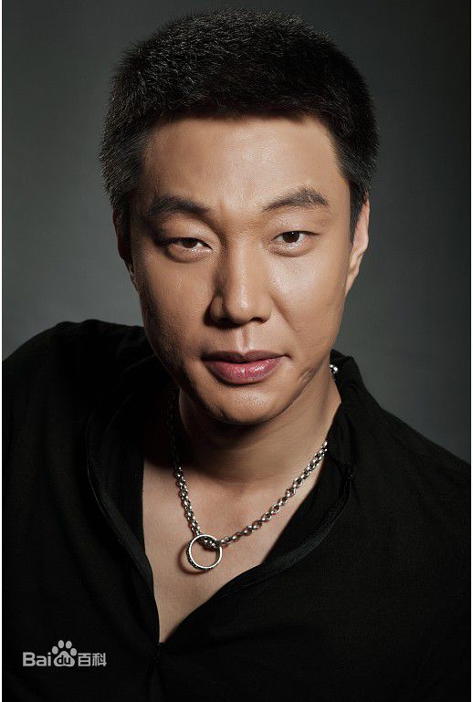 最优质褚峰生活照