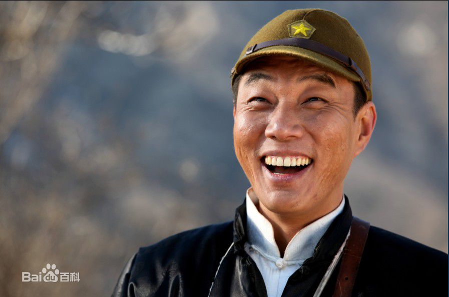 最优质褚峰生活照